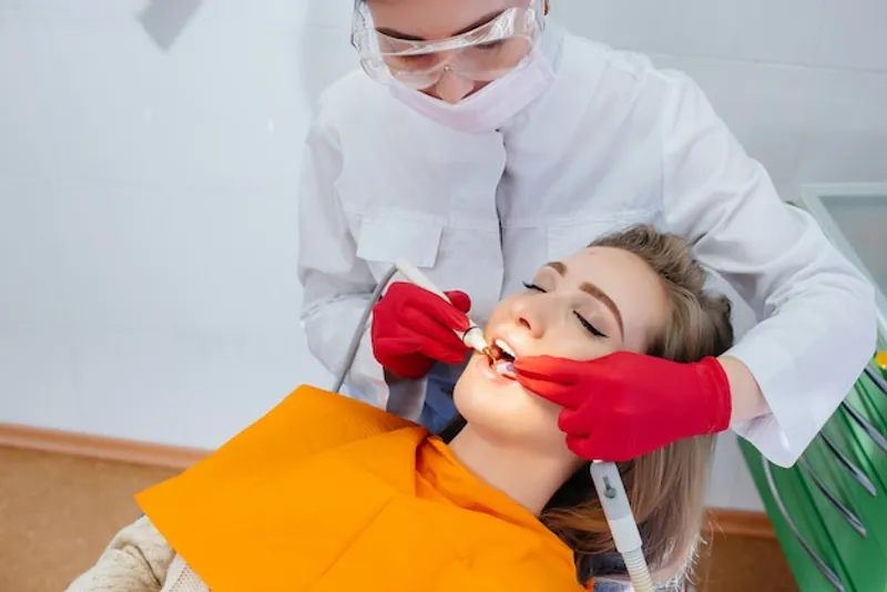 Treatment and prevention of hypersensitivity after teeth whitening 2